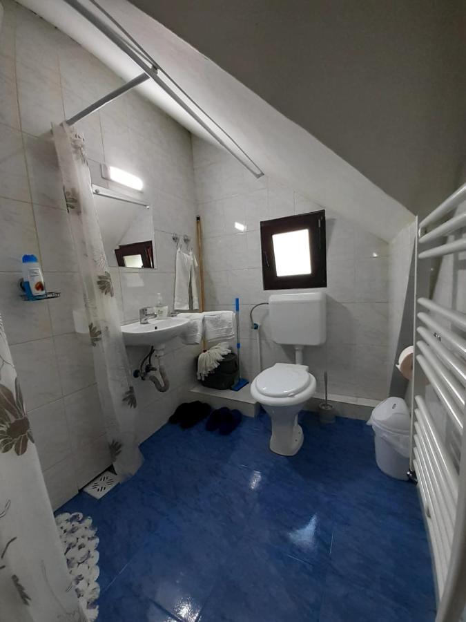 Hotel Casa Haiducilor Predeal Esterno foto