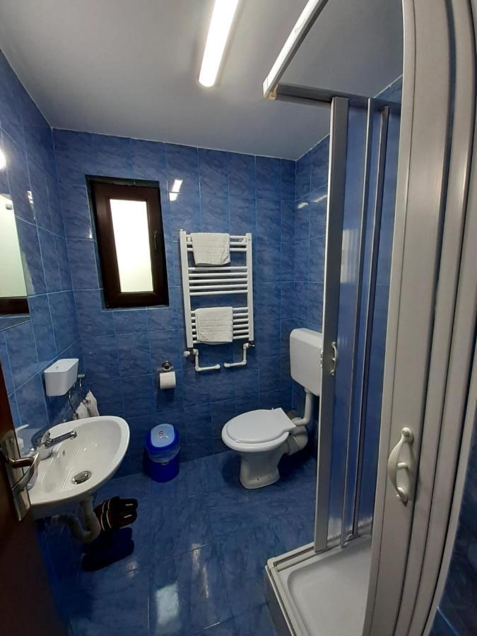 Hotel Casa Haiducilor Predeal Esterno foto