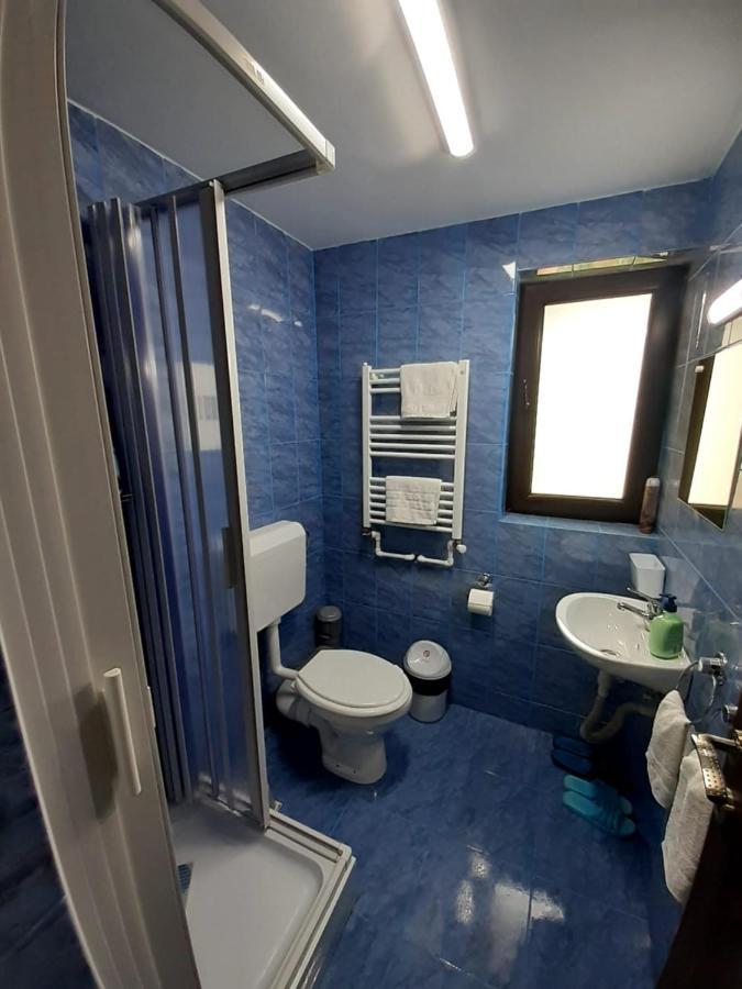 Hotel Casa Haiducilor Predeal Esterno foto