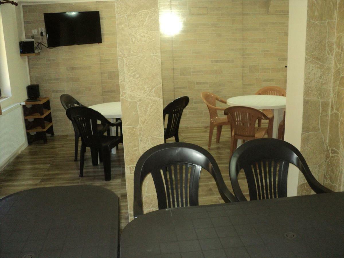 Hotel Casa Haiducilor Predeal Esterno foto